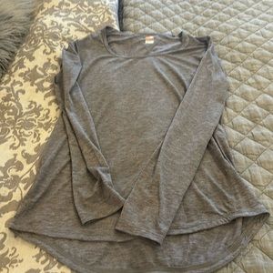 Lucy Size Medium Tech shirt